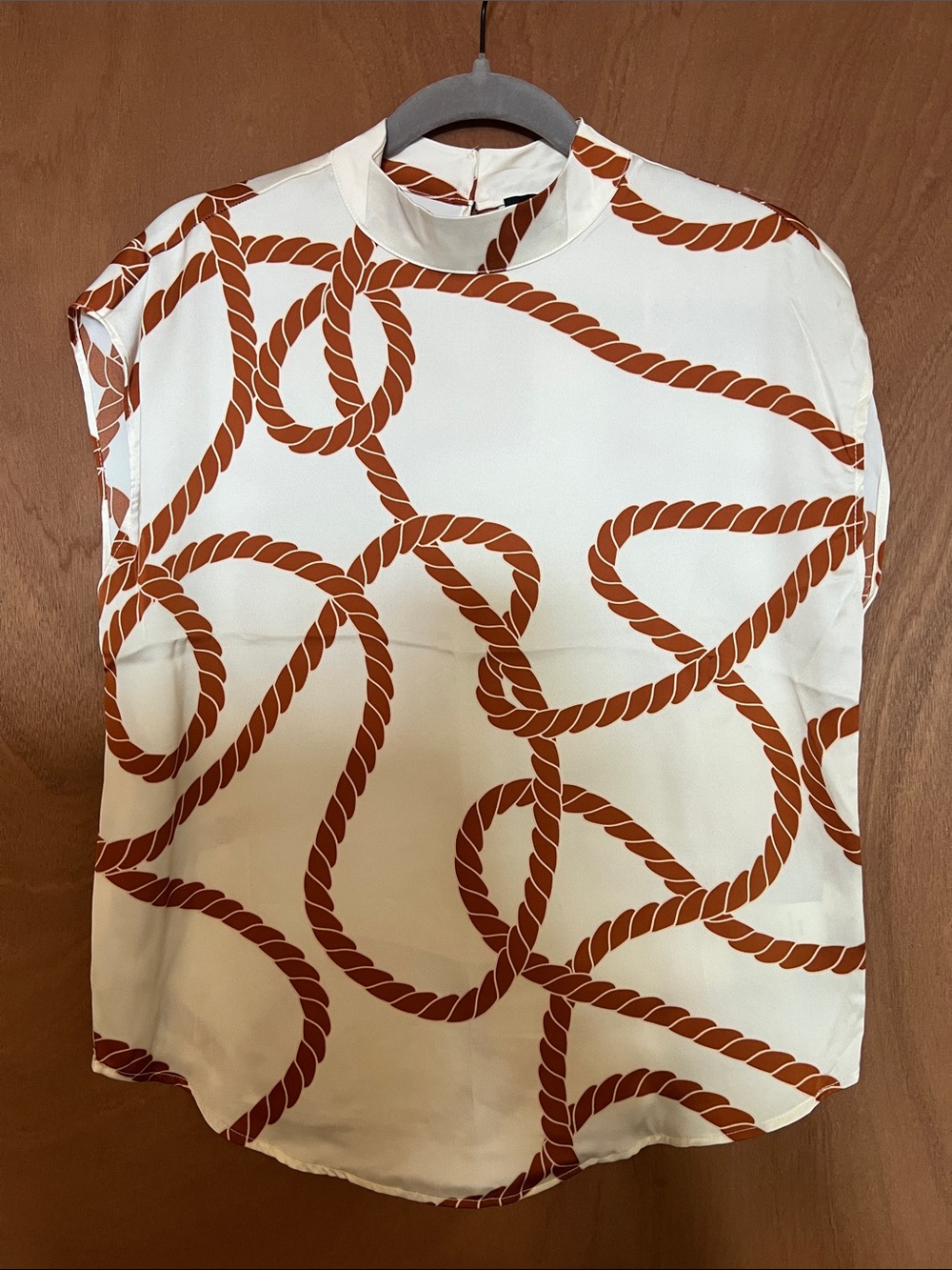 Jones New York Cream Blouse with Rust Rope Print